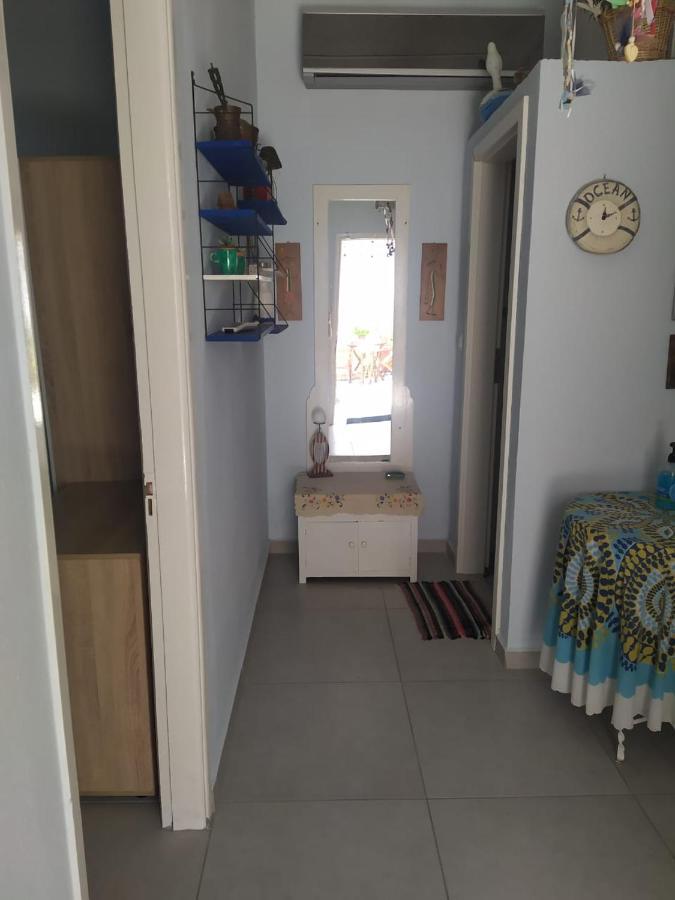 Family House By The Beach Potos Esterno foto