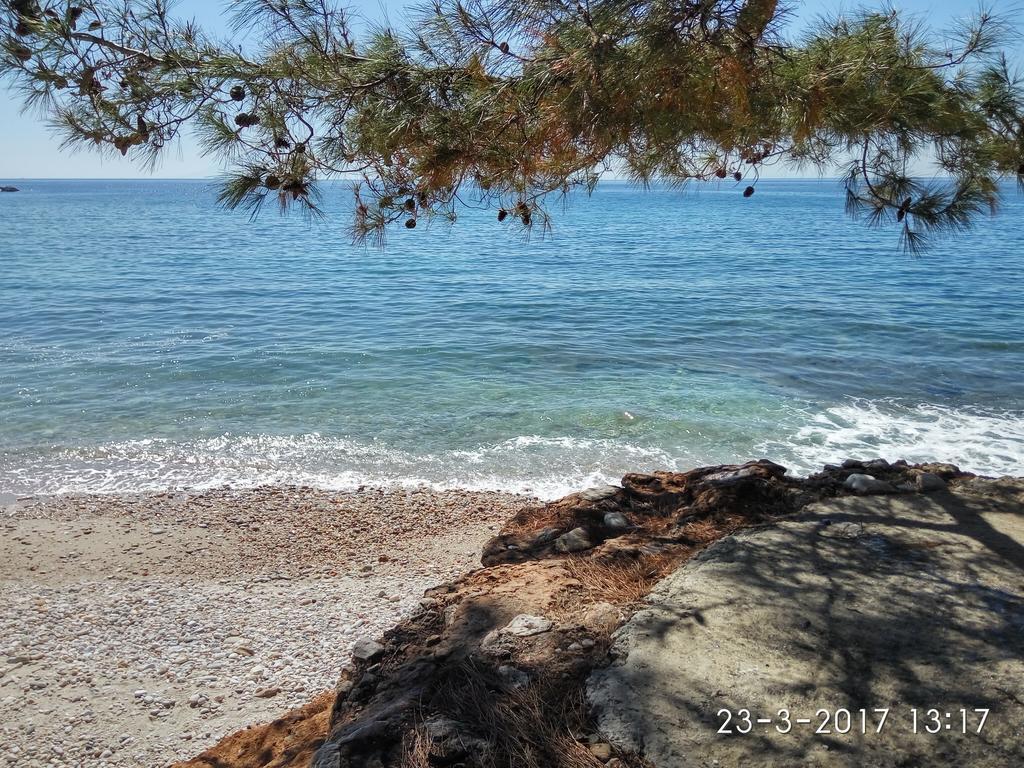 Family House By The Beach Potos Esterno foto